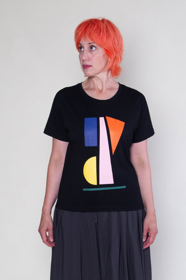 Röna Tee (Abstract)