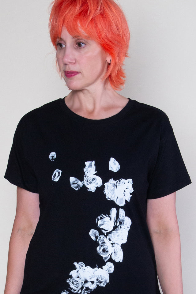 Röna Tee (Roses)
