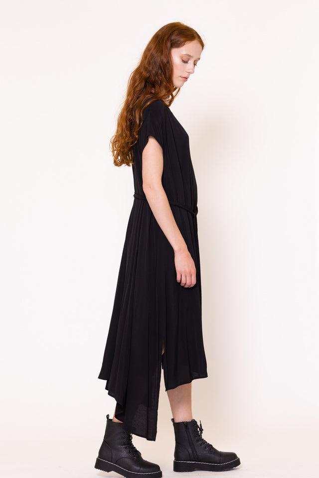 Devotion Dress (Black)