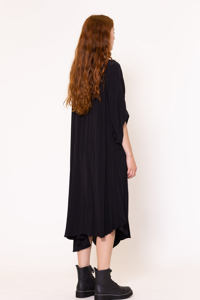 Dormant Dress (Black)