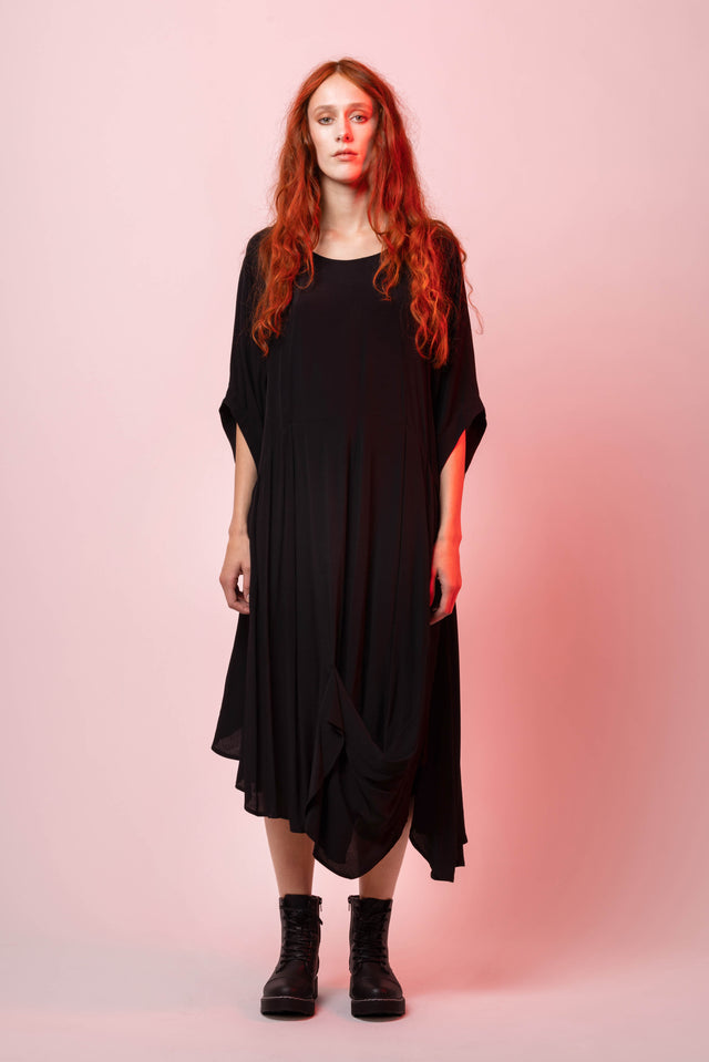 Dormant Dress (Black)