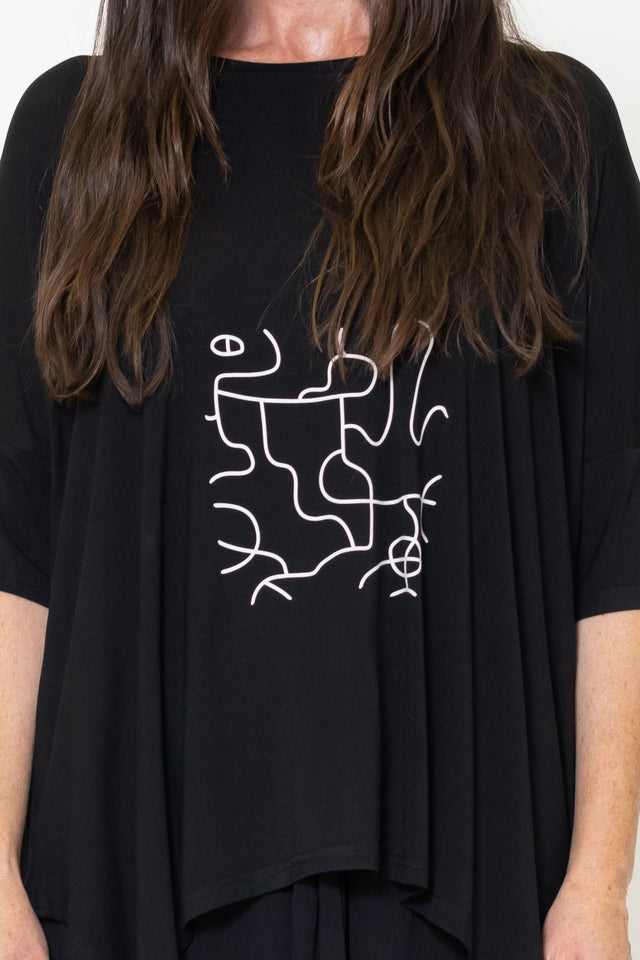 Iza Tee (Black) Maze Print