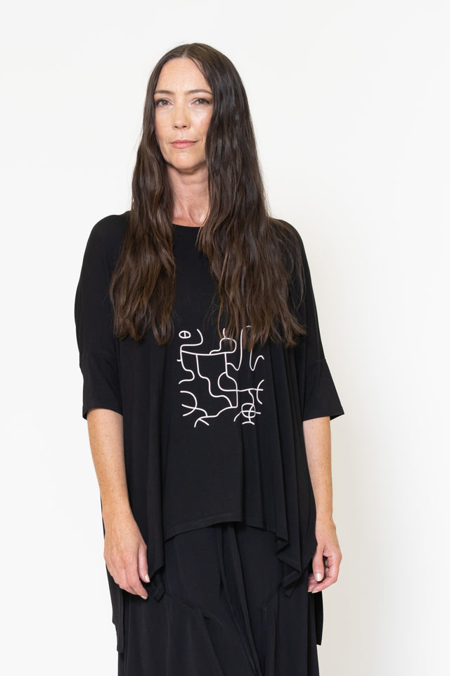 Iza Tee (Black) Maze Print