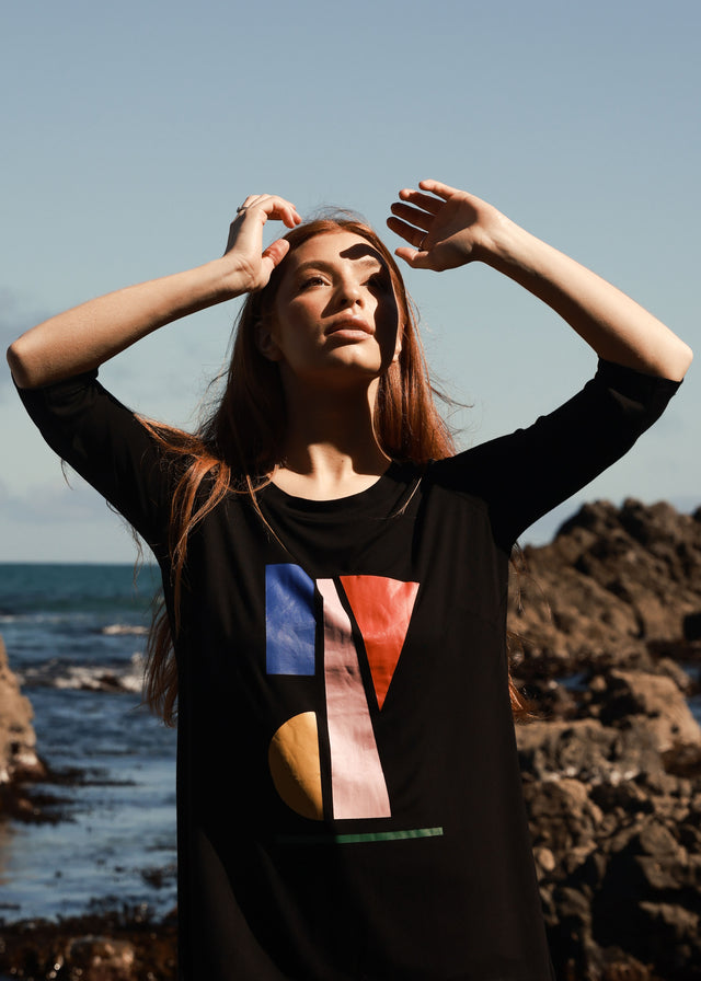 Lorna Tee (Abstract Print) Black