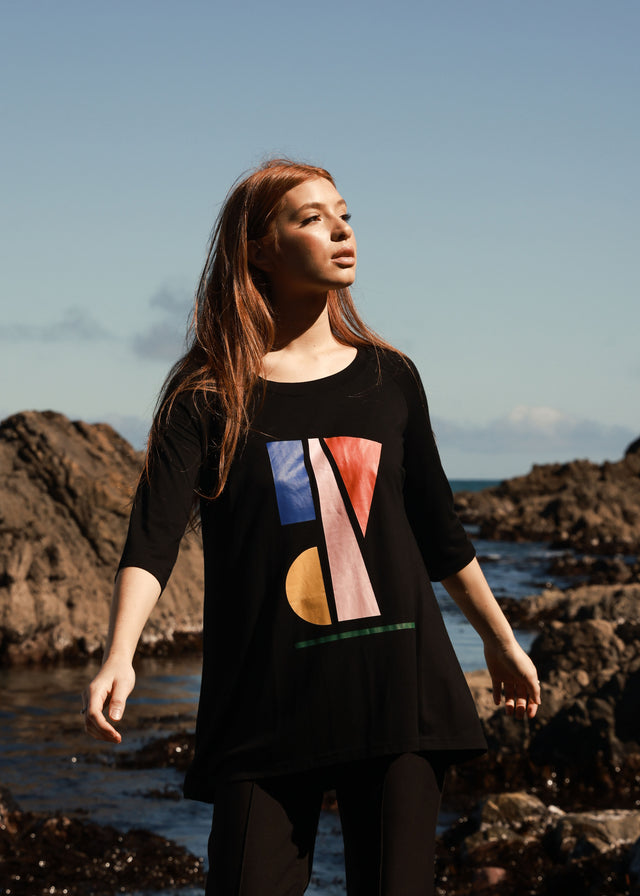 Lorna Tee (Abstract Print) Black